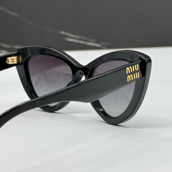 NEW MU04YS 1AB5D1 MIU MIU WOMEN SUNGLASSES MU 04YS 1AB5D1 BLACK CAT EYE - Picture 7 of 10